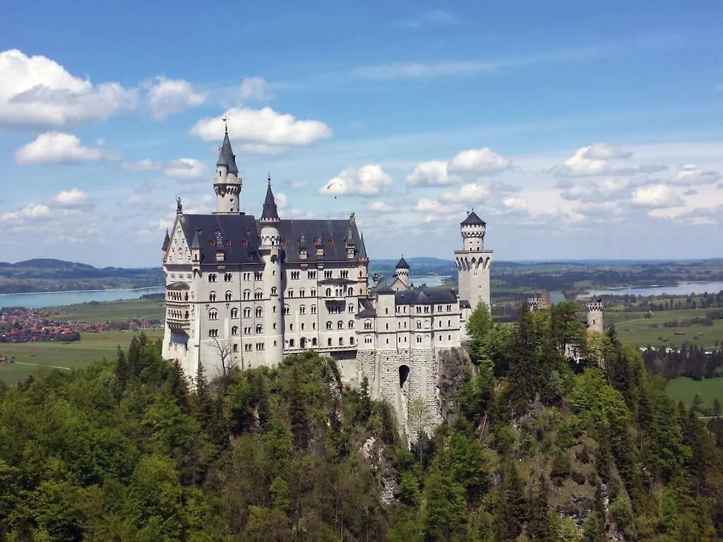 Alpina Zon-Appartement Met Xl-Terras Fussen 0*,  Germany